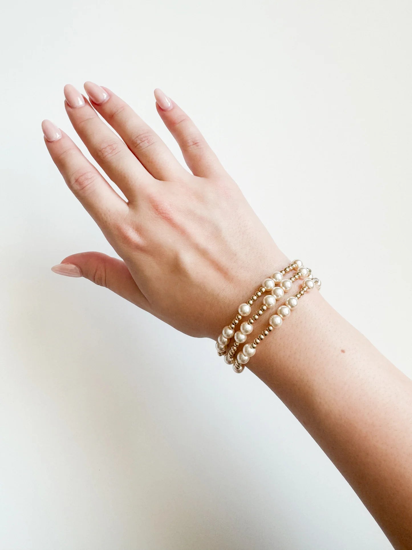 Chelsea Pearl & Gold Bracelet