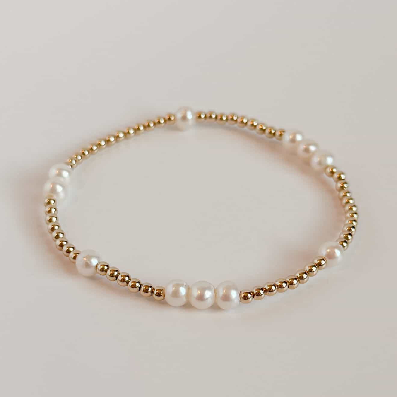 Dainty Chelsea Pearl Bracelet