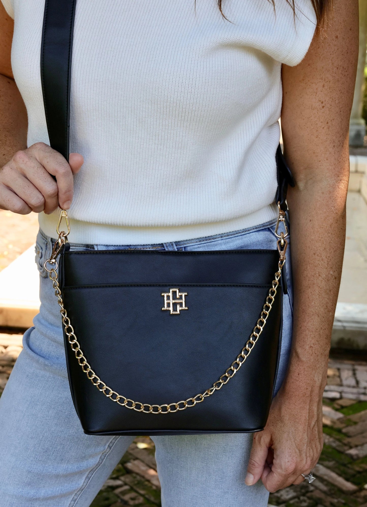 Brielle Bucket Bag: Black - Mila Rose Boutique, LLC