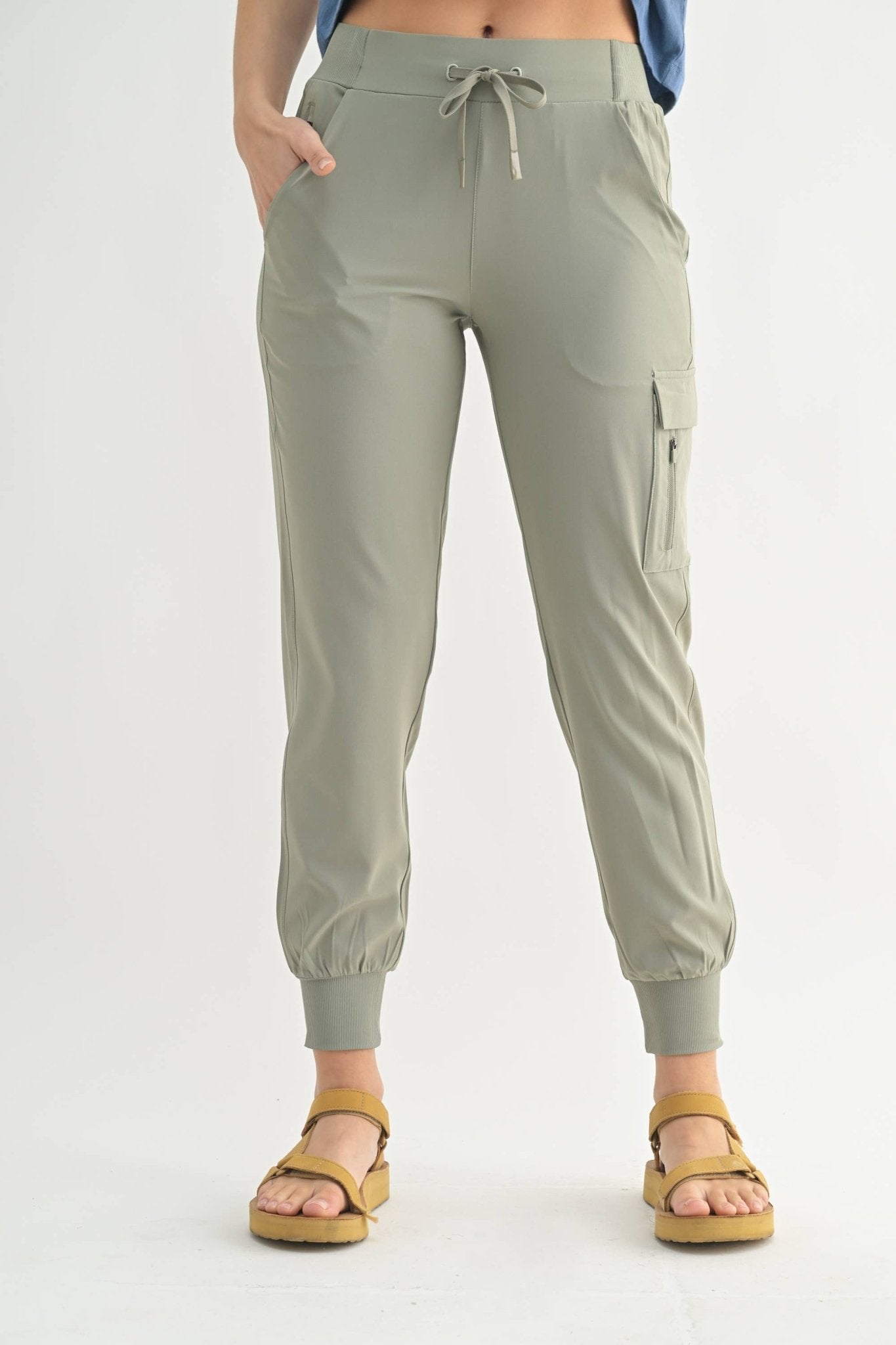 High - Waisted Capri Active Joggers: Black - Mila Rose Boutique, LLC