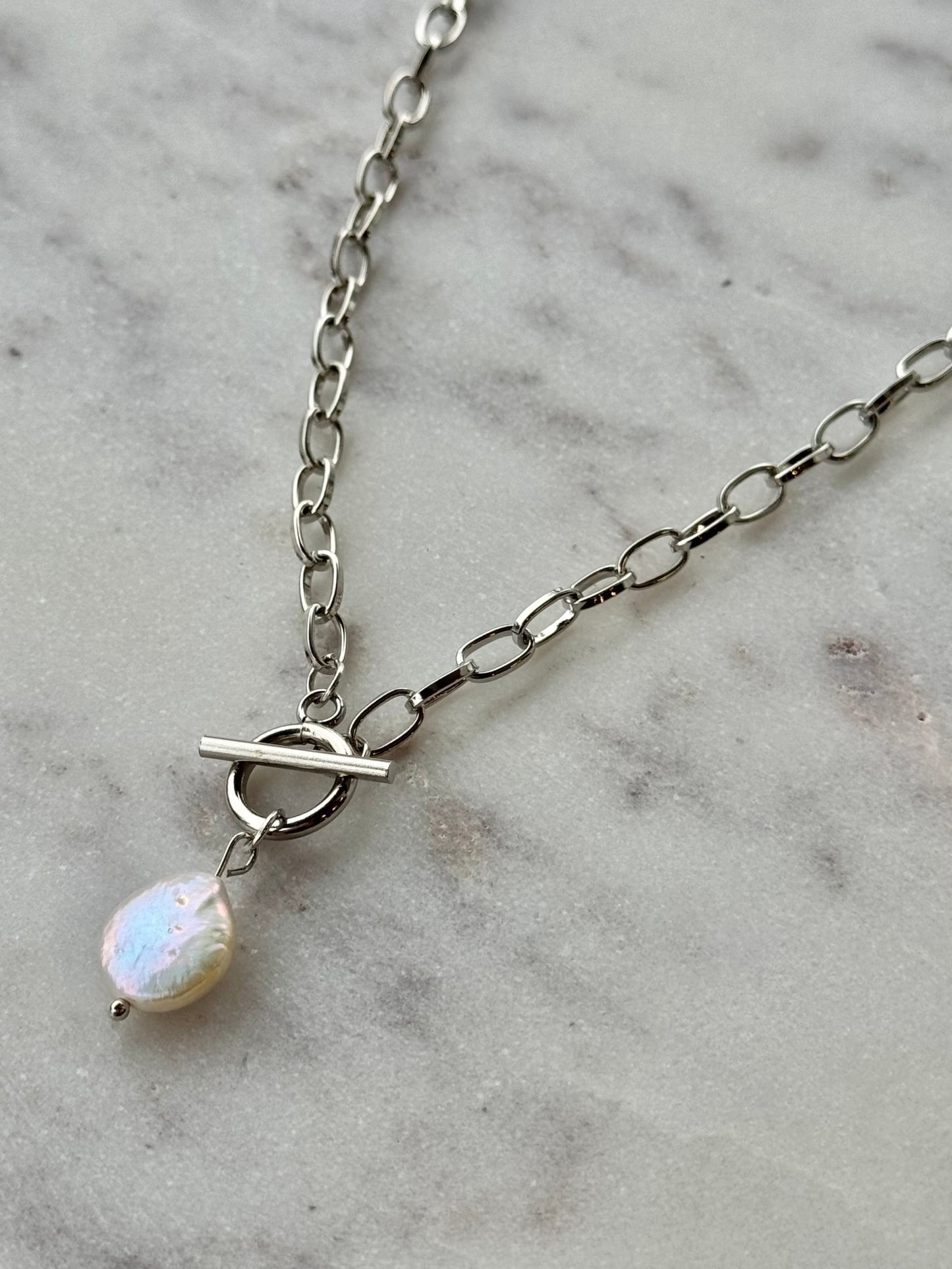 Silver Pearl Toggle Necklace - Mila Rose Boutique, LLC