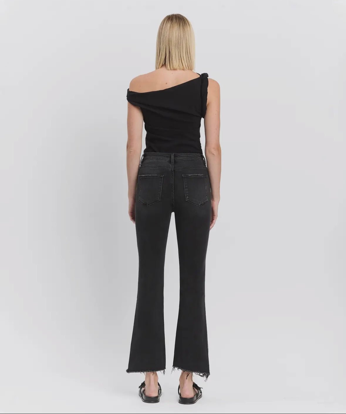 Vervet Dark Wash Skinny Jean with Frayed Hem - Mila Rose Boutique, LLCVervet Dark Wash Skinny Jean with Frayed Hem30/11