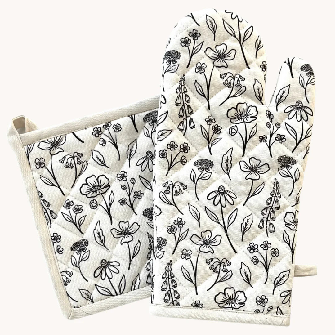 Pressed Florals Oven Mitt Set