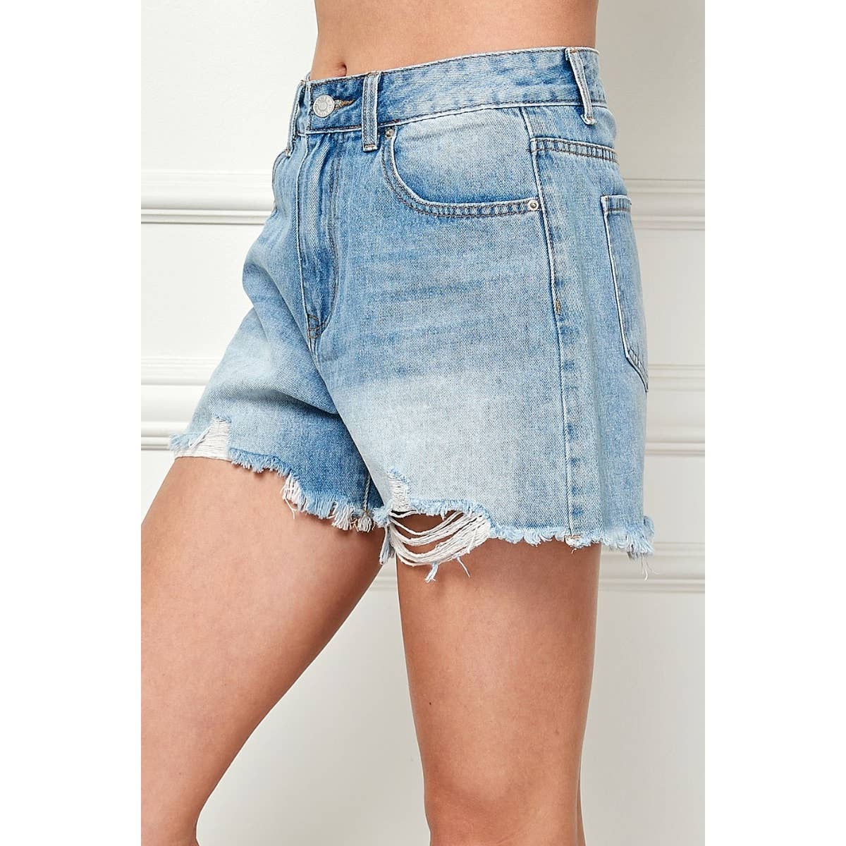 Distressed Hem Washed Denim Shorts: Med Wash / S-L