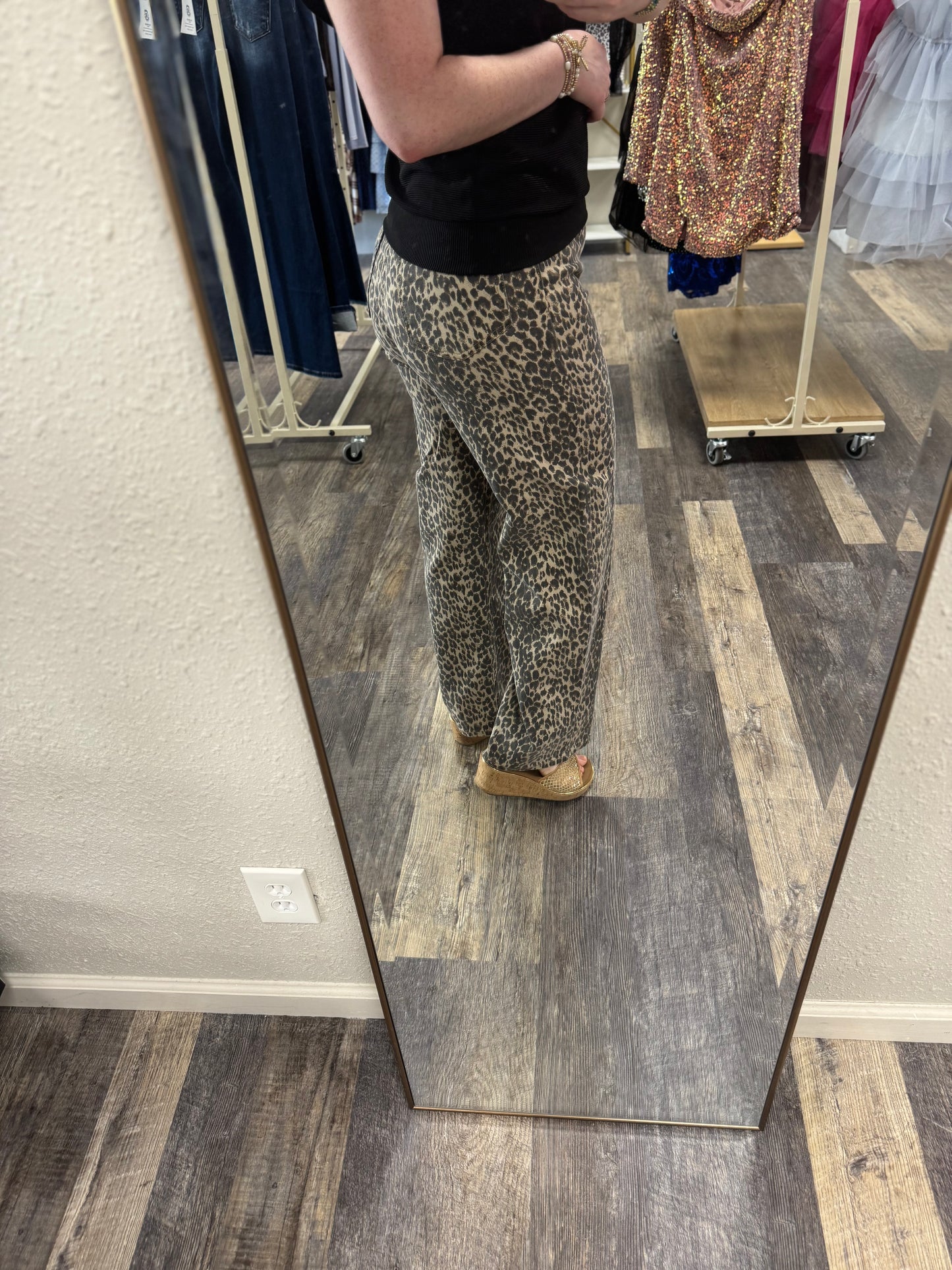 JBD Vintage Straight Leopard Jean