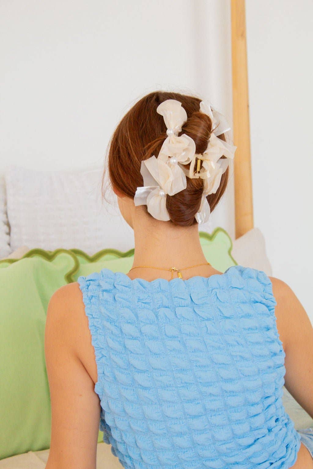 Bows 'n' Pearl Claw Clip